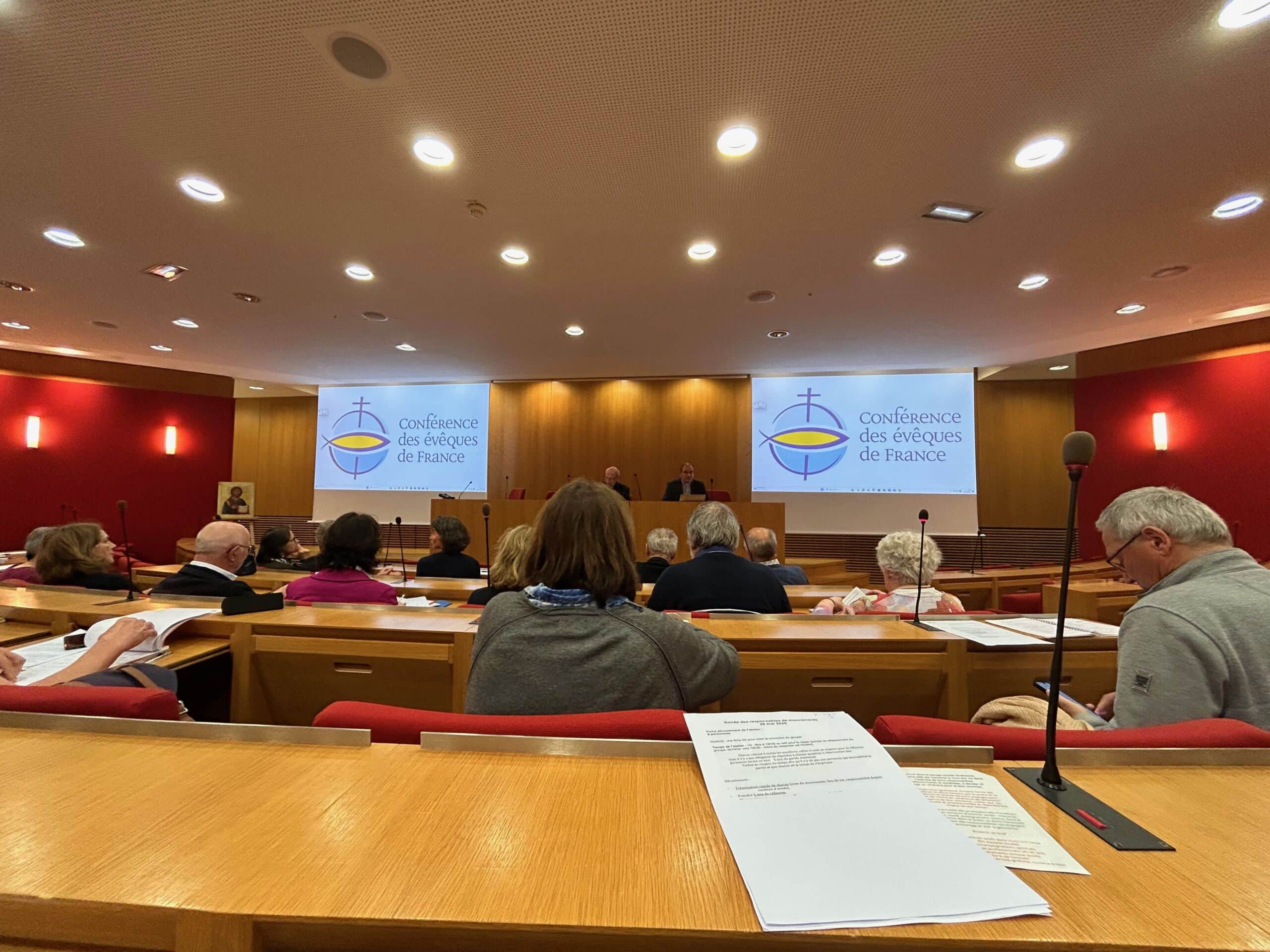 Eccleria en mission à la Conférence des évêques de France